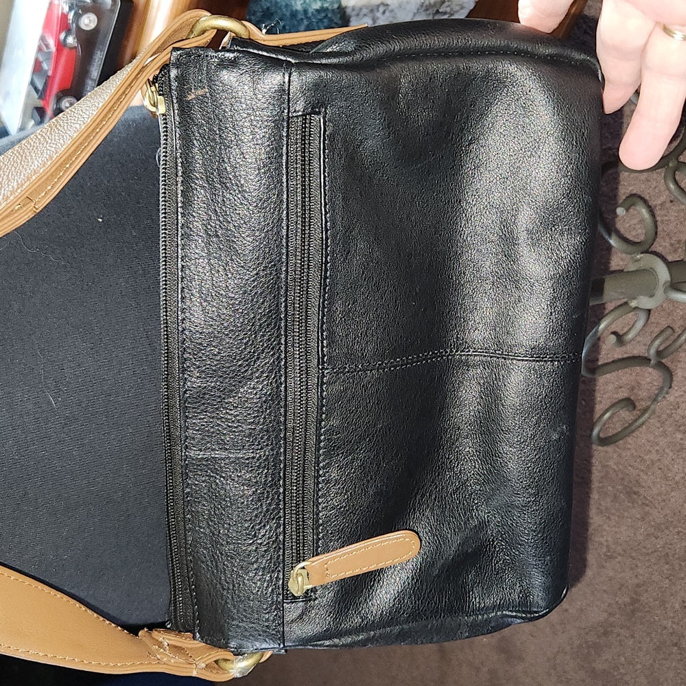 Great American Leather Works purse - Picture 2 of 9
